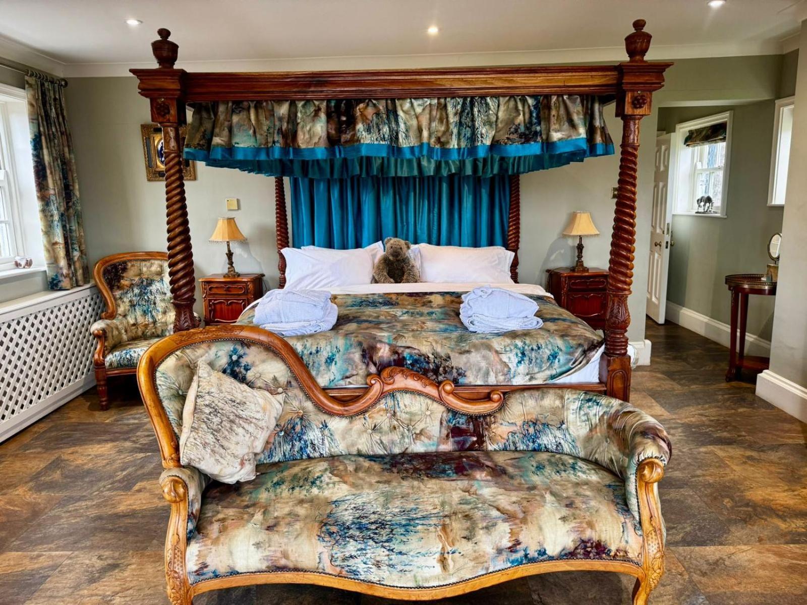 Burtree Country House, Tipi'S, Treehouse & Lodge & House Rooms With Hot Tubs In A Private Garden ثيرسك المظهر الخارجي الصورة