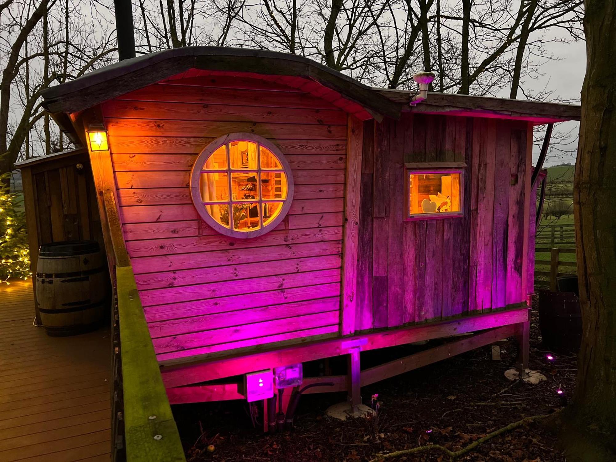 Burtree Country House, Tipi'S, Treehouse & Lodge & House Rooms With Hot Tubs In A Private Garden ثيرسك المظهر الخارجي الصورة