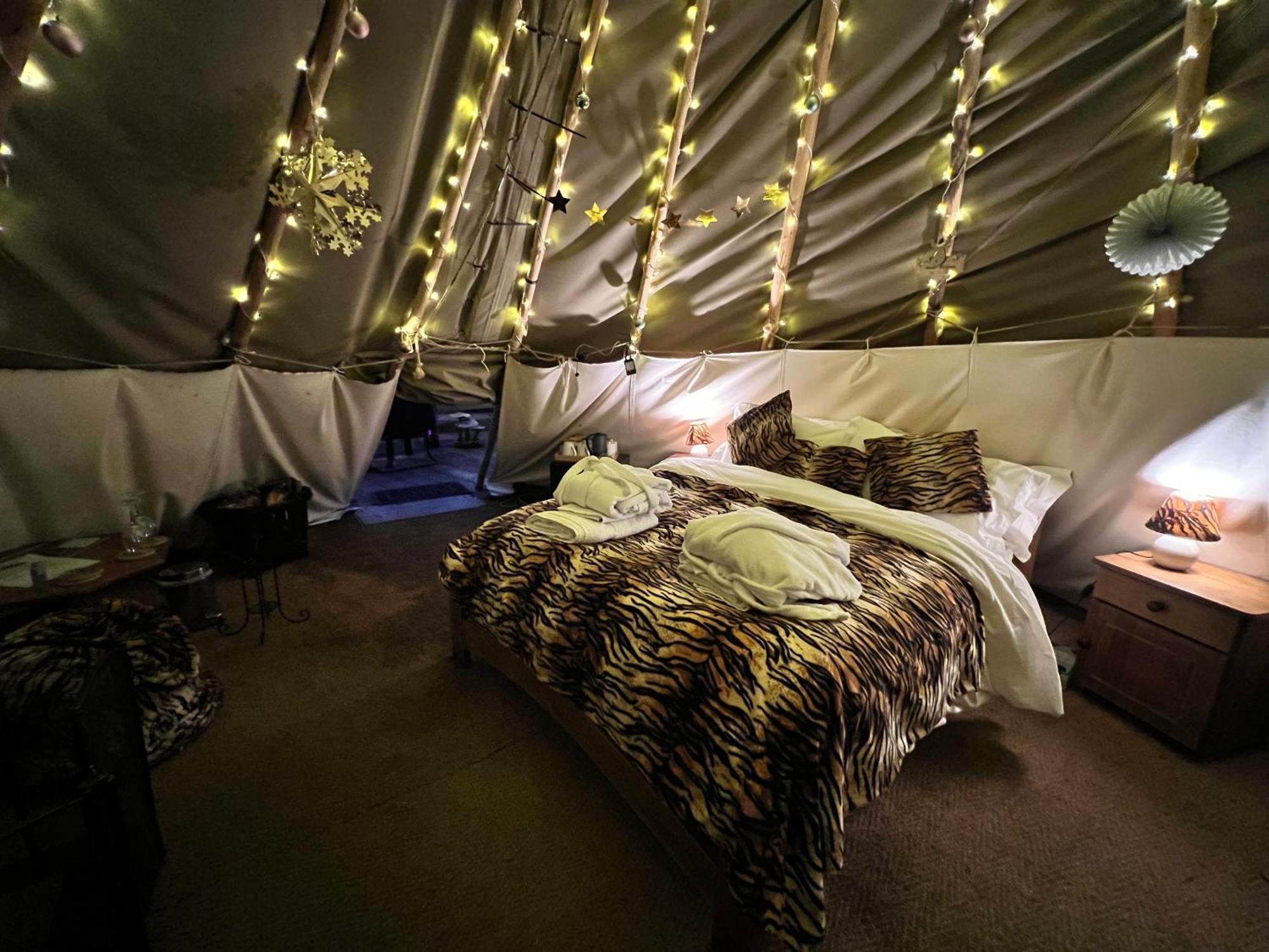 Burtree Country House, Tipi'S, Treehouse & Lodge & House Rooms With Hot Tubs In A Private Garden ثيرسك المظهر الخارجي الصورة
