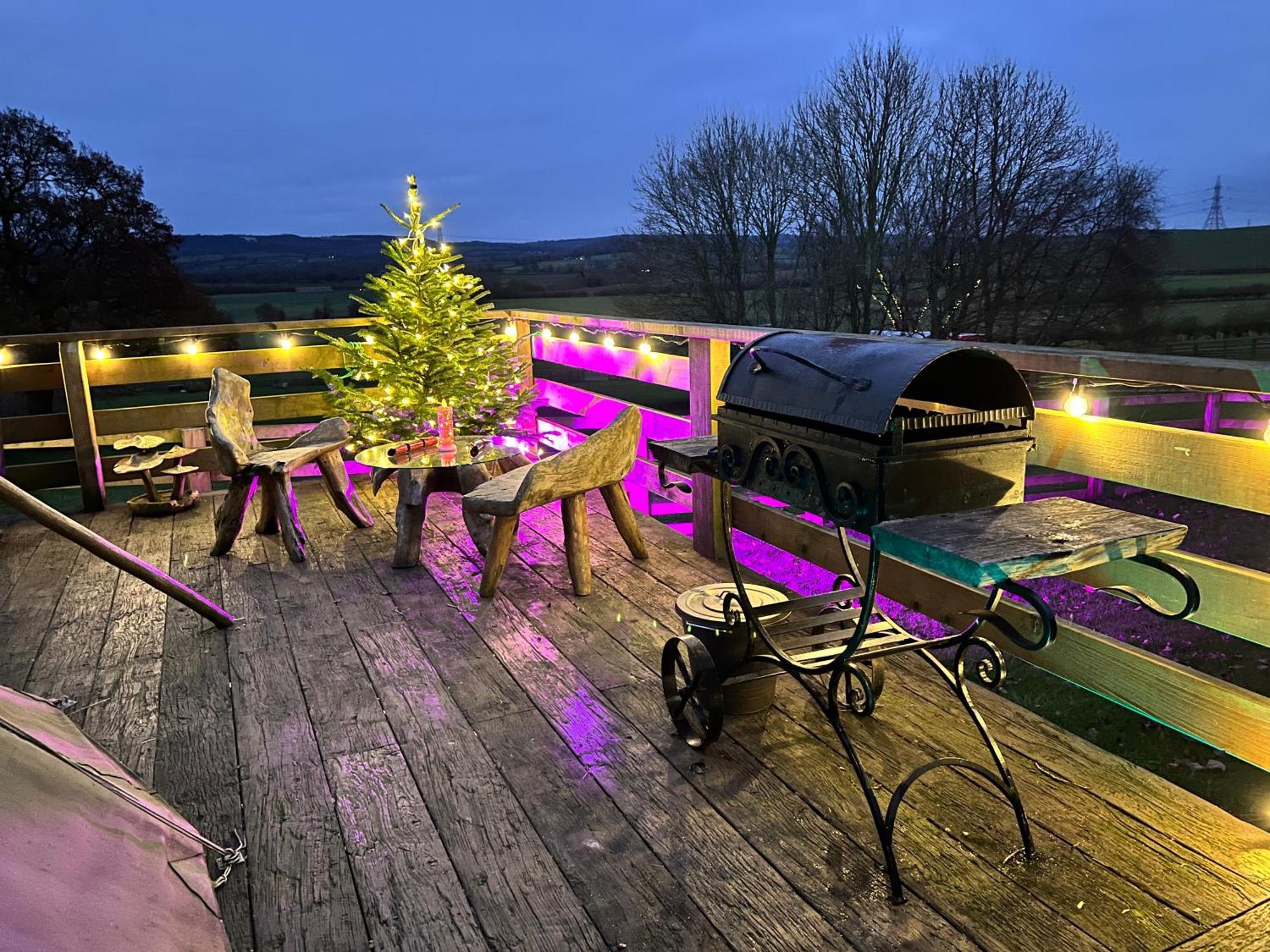 Burtree Country House, Tipi'S, Treehouse & Lodge & House Rooms With Hot Tubs In A Private Garden ثيرسك المظهر الخارجي الصورة