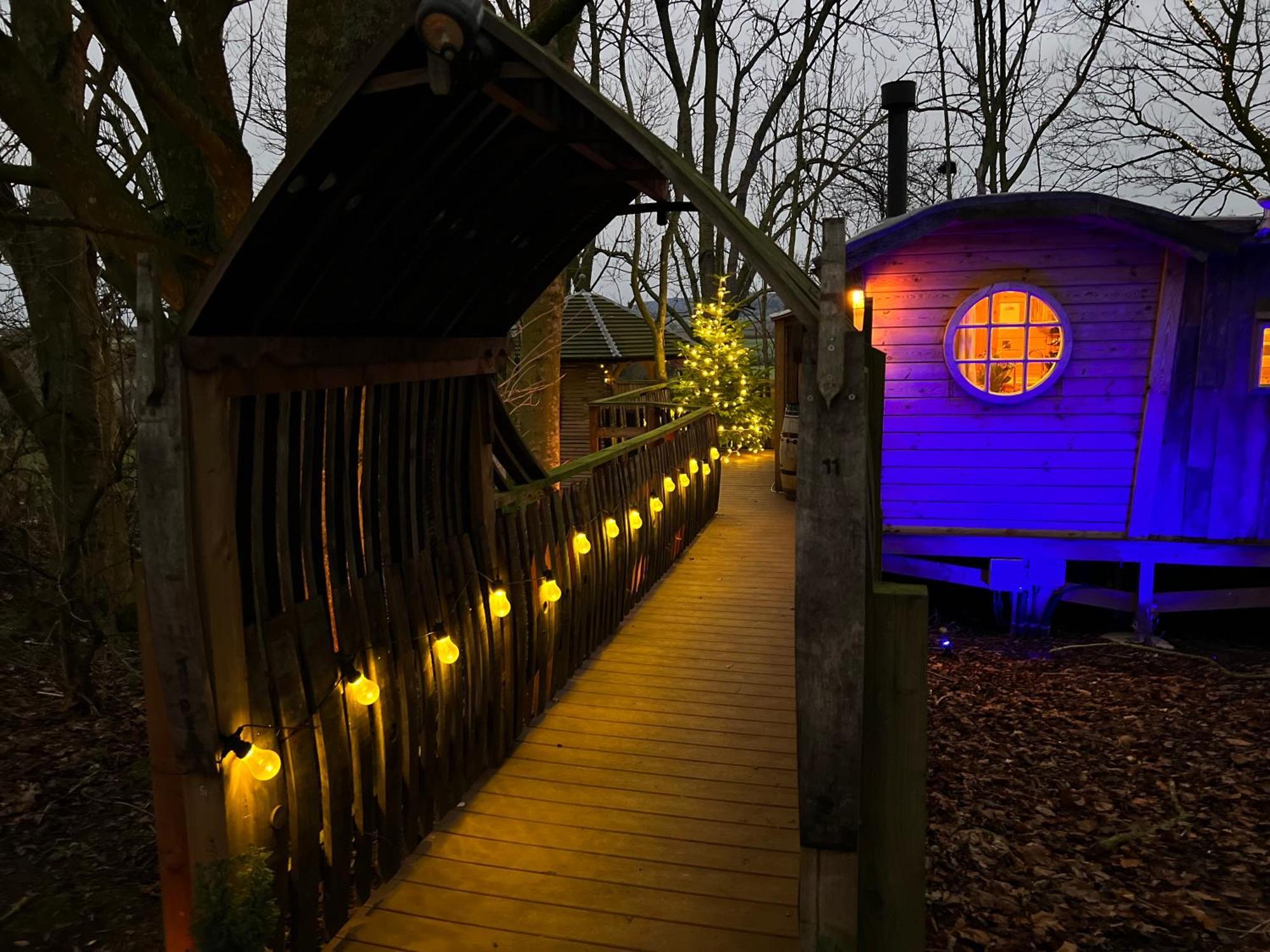 Burtree Country House, Tipi'S, Treehouse & Lodge & House Rooms With Hot Tubs In A Private Garden ثيرسك المظهر الخارجي الصورة