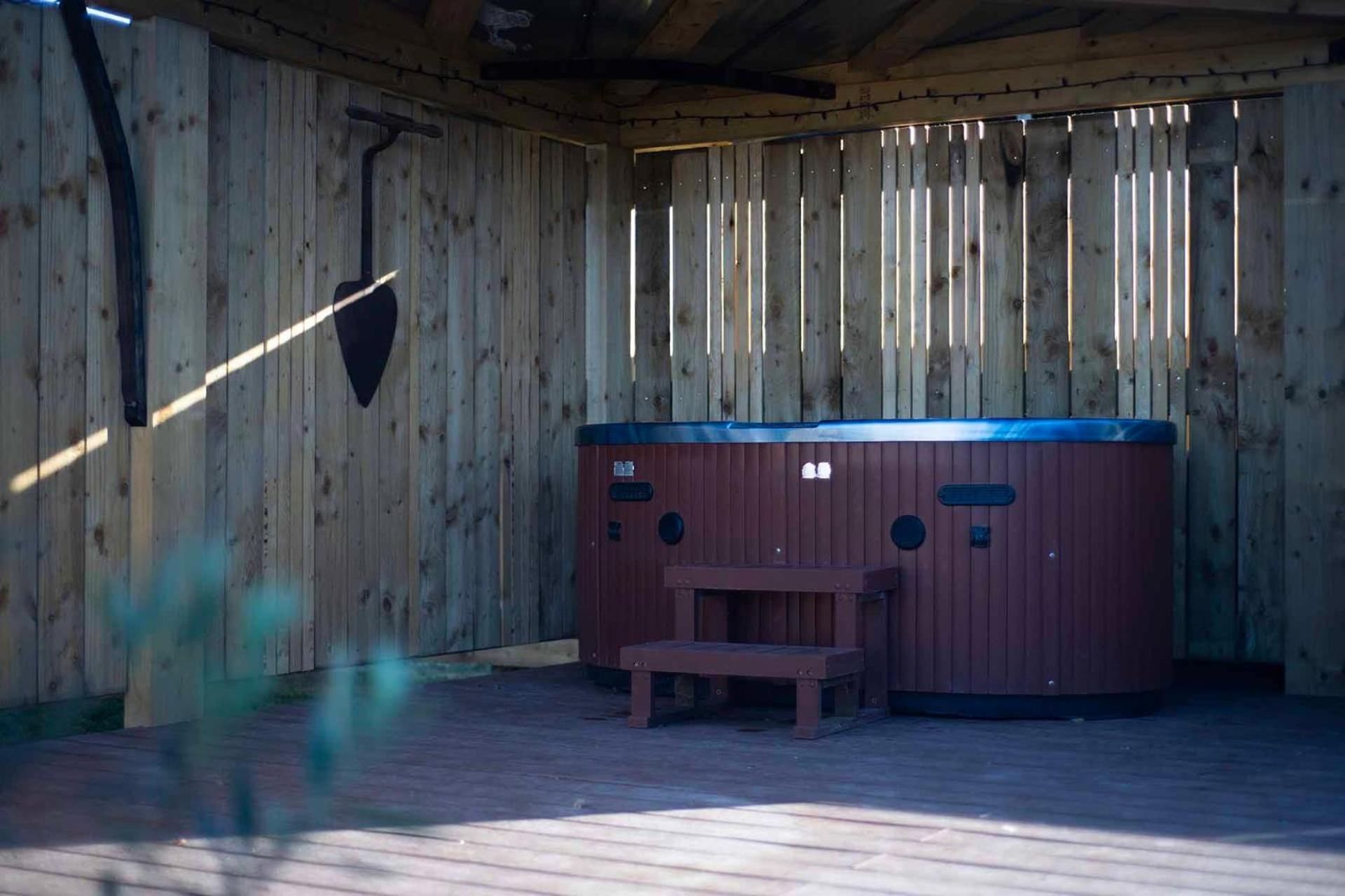 Burtree Country House, Tipi'S, Treehouse & Lodge & House Rooms With Hot Tubs In A Private Garden ثيرسك المظهر الخارجي الصورة