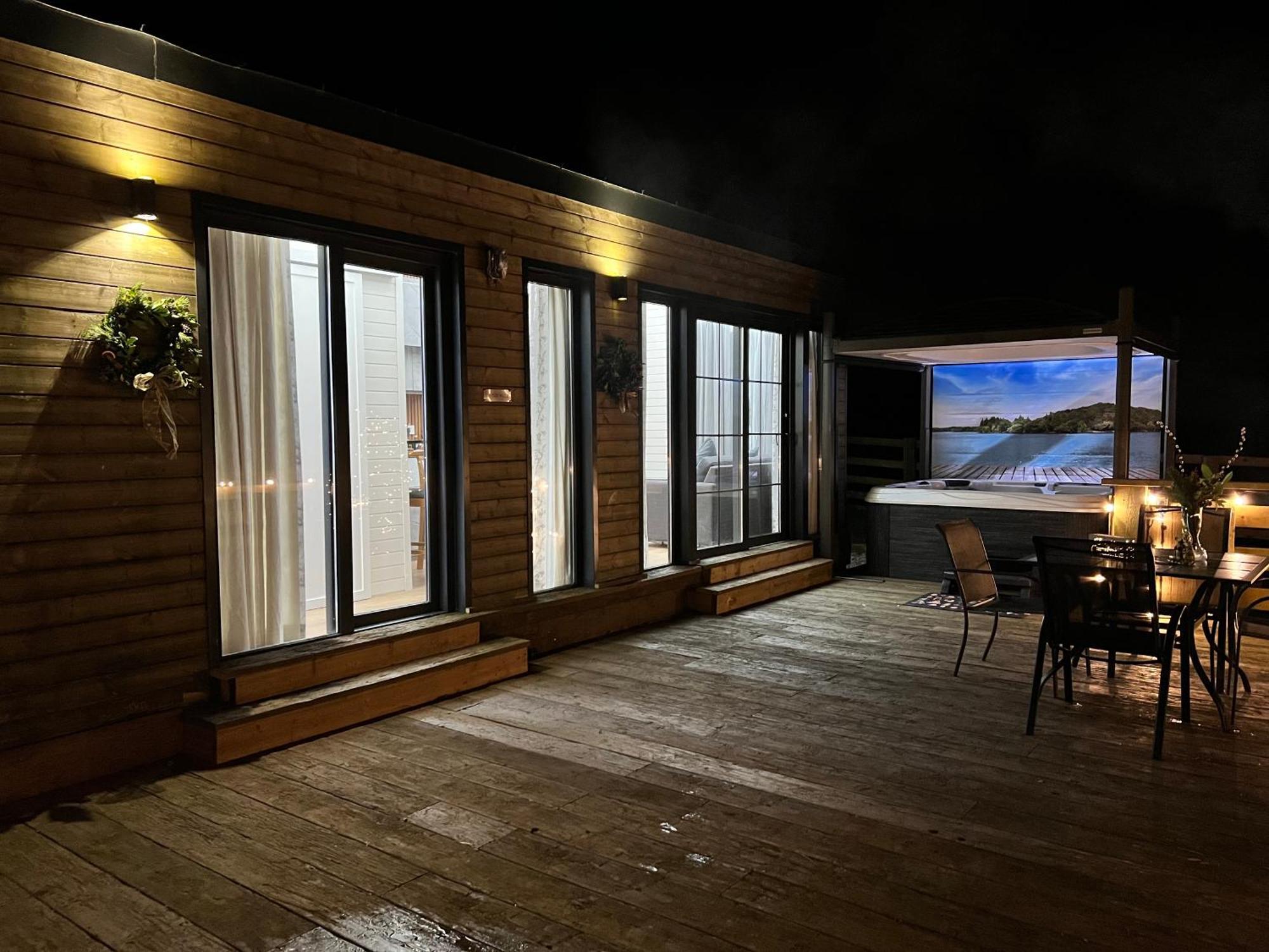Burtree Country House, Tipi'S, Treehouse & Lodge & House Rooms With Hot Tubs In A Private Garden ثيرسك المظهر الخارجي الصورة