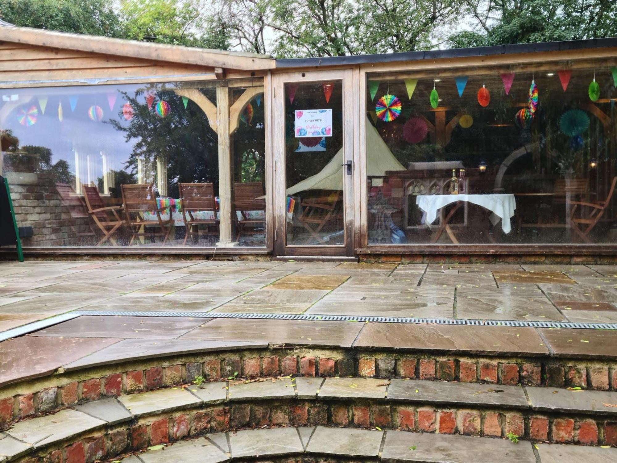 Burtree Country House, Tipi'S, Treehouse & Lodge & House Rooms With Hot Tubs In A Private Garden ثيرسك المظهر الخارجي الصورة